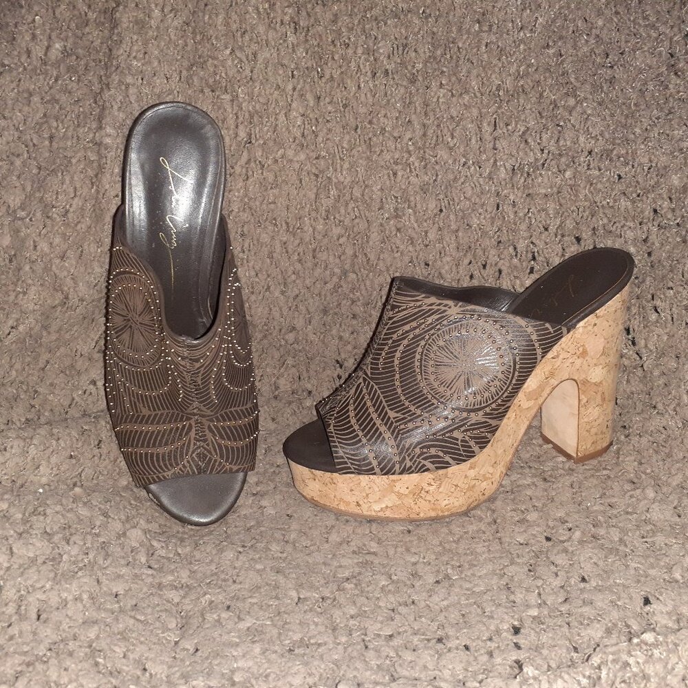 LOLA CRUZ-Cork Platform-Brown Leather/Mini Studded Clogs-Boho-Sz 39-Near Mint